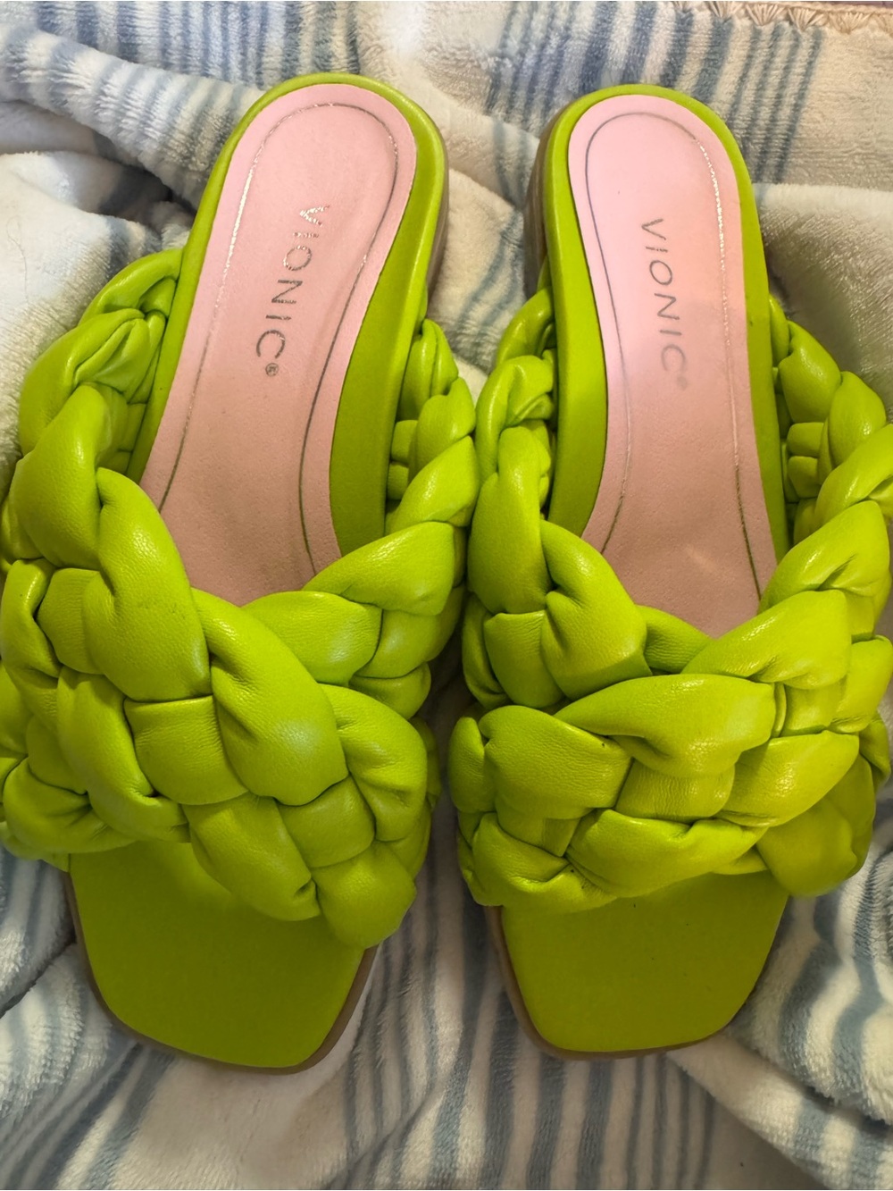 Vionic Lime Green Braided Leather Slide Sandals Women’s Size 7 NIB Comfort - Picture 4 of 11